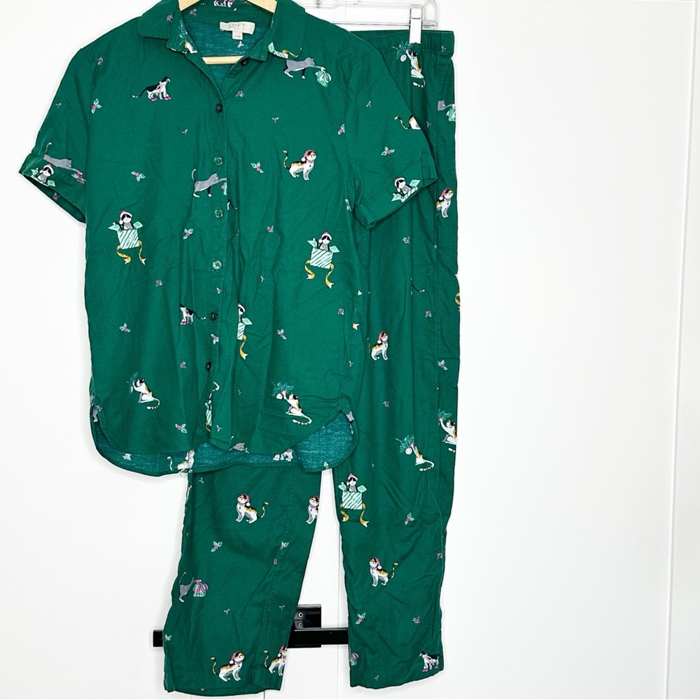 LOFT flannel kitten Cat Christmas pajamas Medium Green short sleeve pants button - Picture 3 of 16